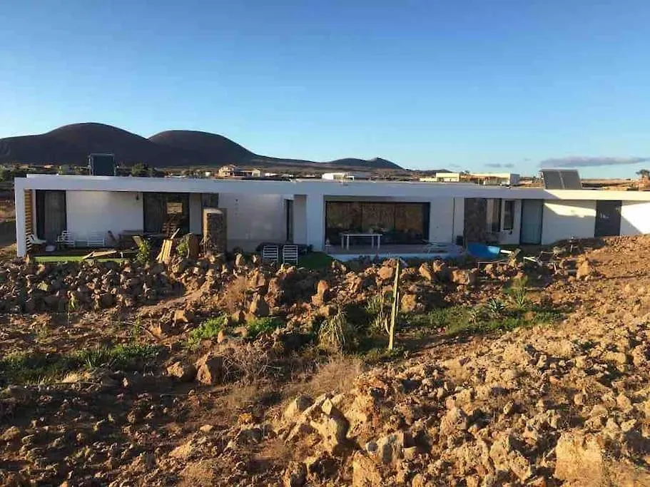Villa Eka 2 La Oliva Apartment