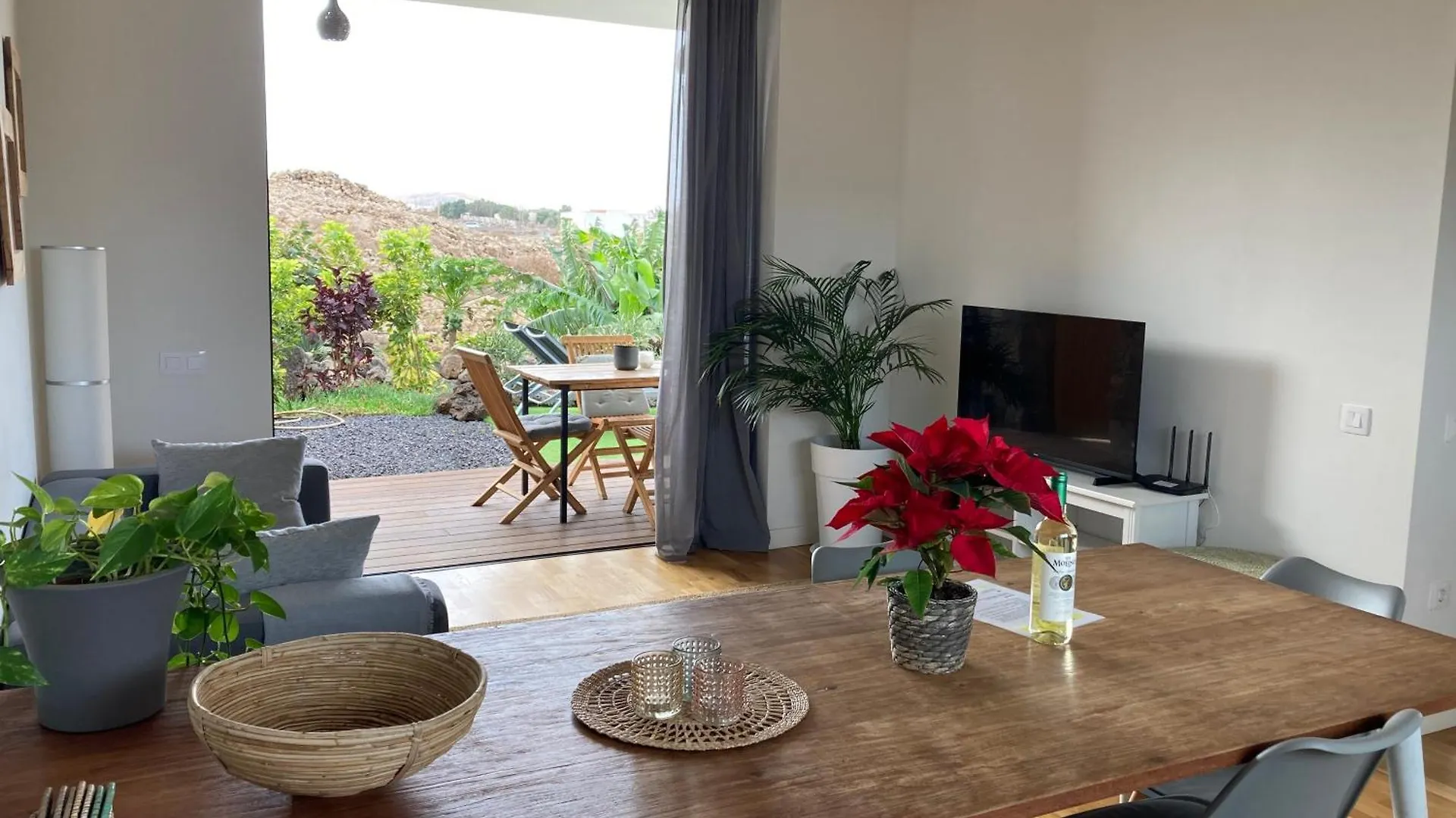 Villa Eka 2 La Oliva Apartment